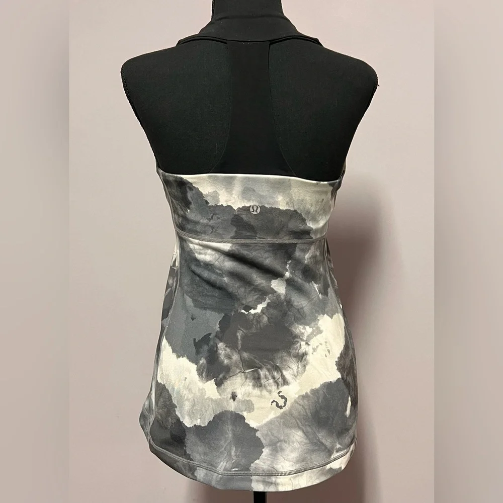 LULULEMON Halter TANK Camo 8 WOMEN